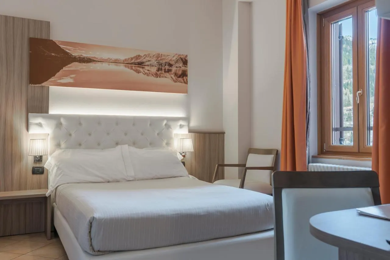 Hotel Garni Cristallo Ponte Di Legno