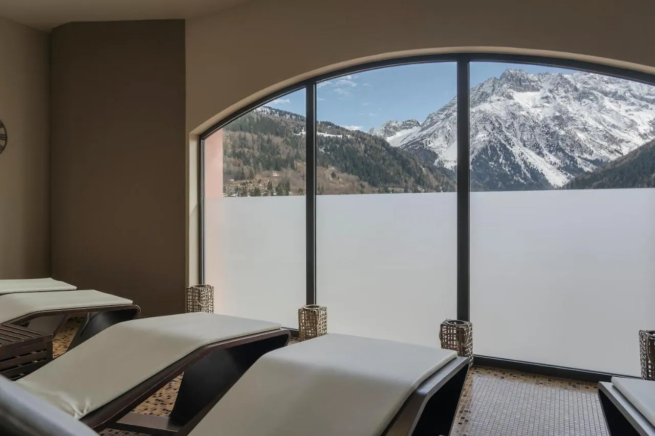 Hotel Garni Cristallo Ponte Di Legno 4*,