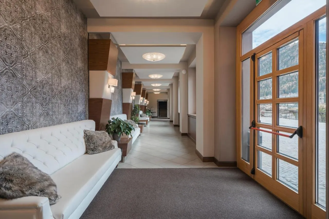 Hotel Garni Cristallo Ponte Di Legno 4*,  Italie