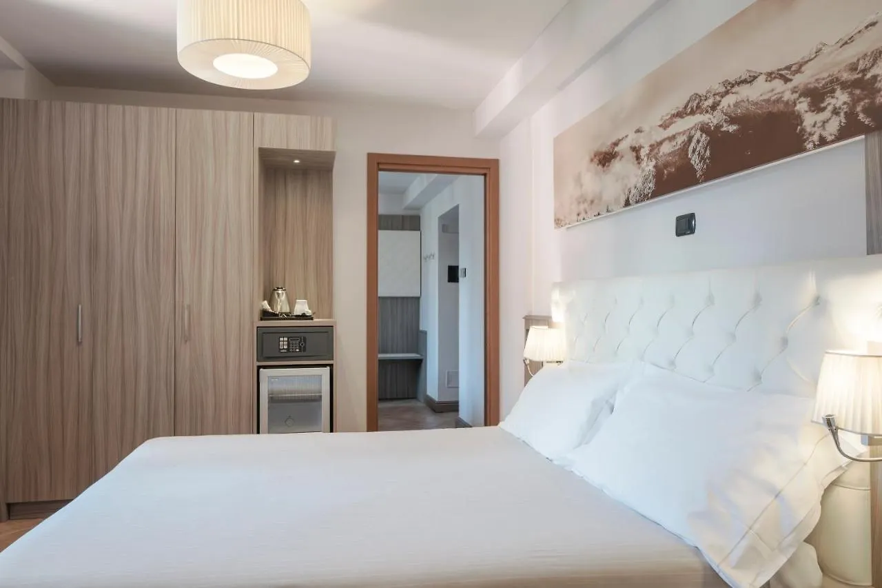 Hotel Garni Cristallo Ponte Di Legno Italie