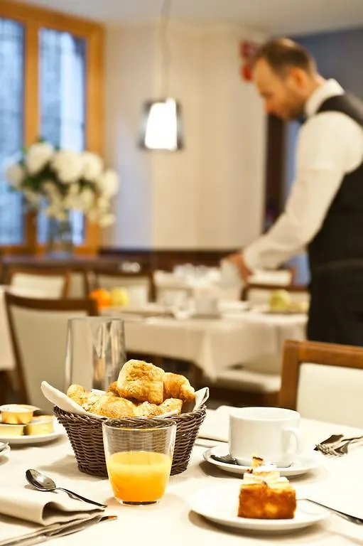 Hotel Garni Cristallo Ponte Di Legno